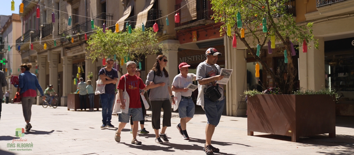 Acompanyament a les sortides setmanals del Centre Ocupacional